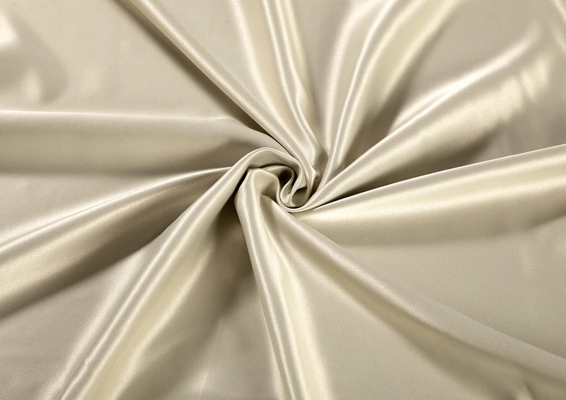 Schal_Satin_gedreht_01-scaled-1