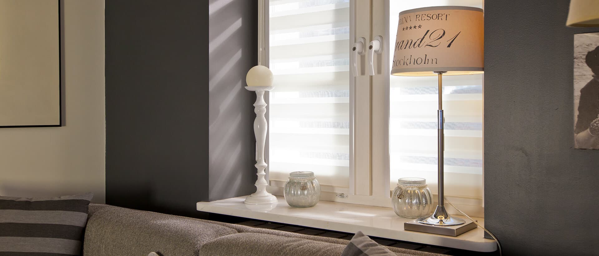 Doppelrollos im Wohnzimmer: Können sie in jeden Innenraum passen?