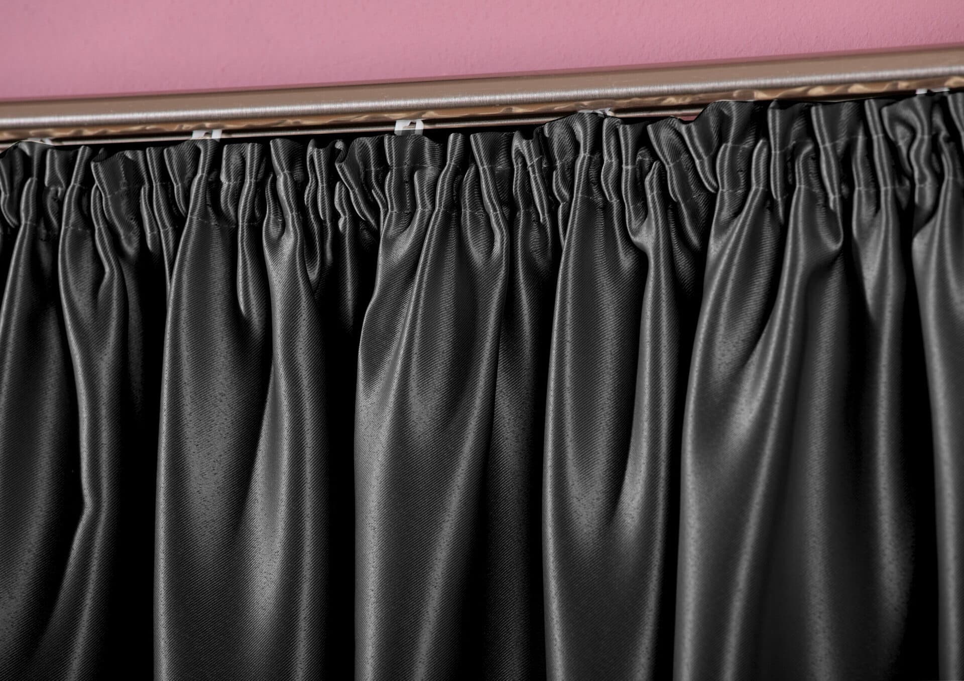 Schwarzer Verdunklungsvorhang aus Satin mit Kräuselband an der Schiene